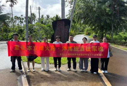 此外团队6名爱游戏体育官网优惠活动在